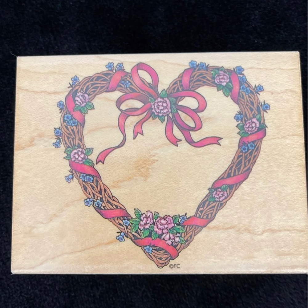 Rubber Stamp (Vine Heart Wreath)
